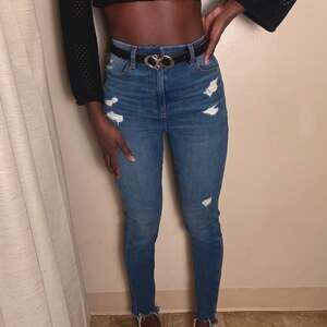 American Eagle Ripped Skinny Jeans